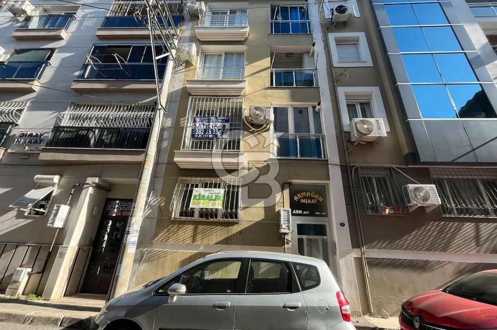 İzmirpark Avm Sokağı 2+1 Arakat Satılık Daire