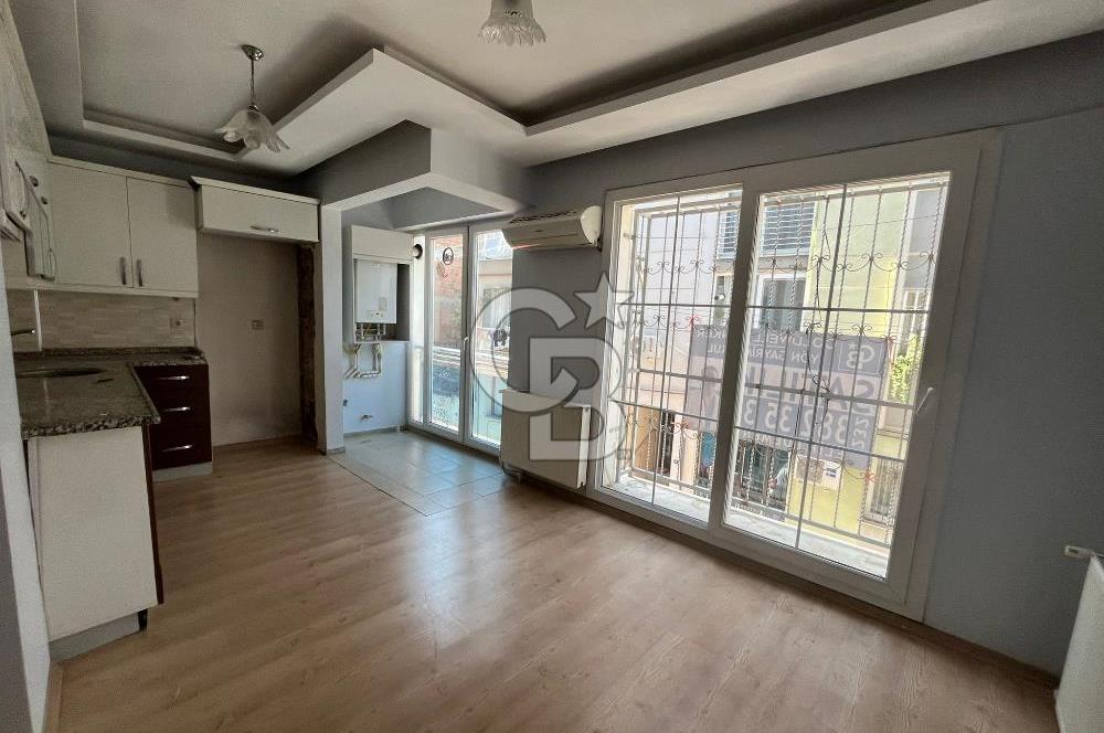 İzmirpark Avm Sokağı 2+1 Arakat Satılık Daire