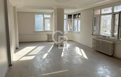 BAKIRKÖY İNCİRLİ CADDESİNDE YENİ TADİLATLI 2+1 KİRALIK DAİRE