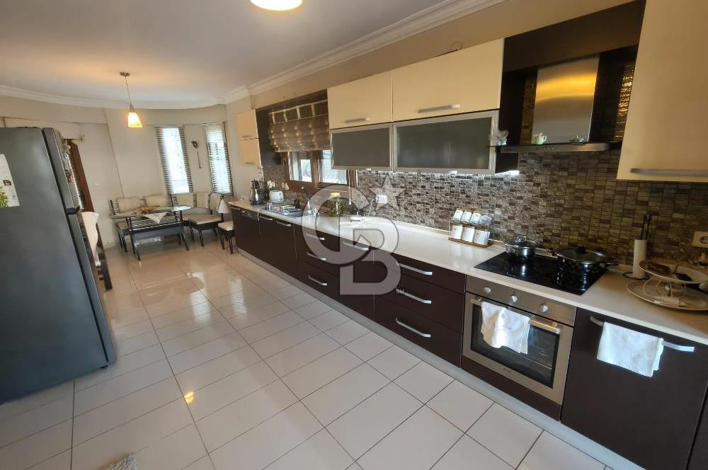 MANİSA SALİHLİ’DE DOĞA İÇİNDE LÜKS TRİPLEKS VİLLA