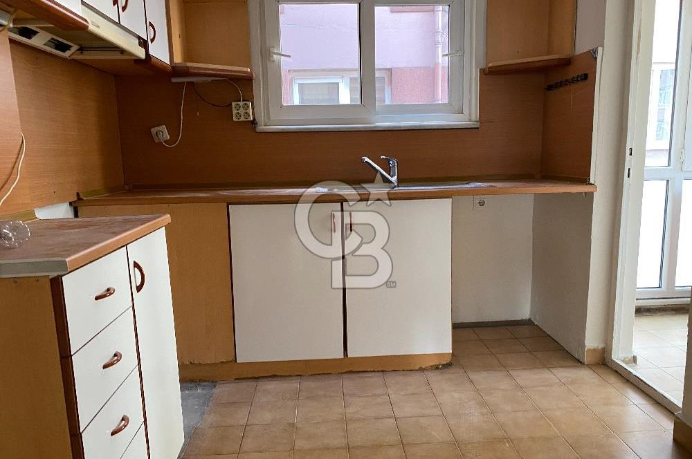 KADIKÖY MERDİVENKÖY KİRALIK 3+1 DAİRE