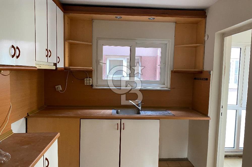 KADIKÖY MERDİVENKÖY KİRALIK 3+1 DAİRE