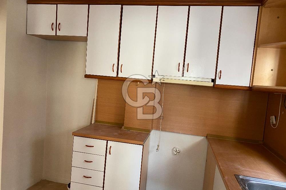 KADIKÖY MERDİVENKÖY KİRALIK 3+1 DAİRE