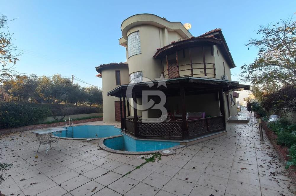 MANİSA SALİHLİ’DE DOĞA İÇİNDE LÜKS TRİPLEKS VİLLA