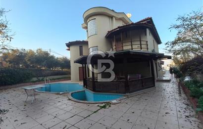 MANİSA SALİHLİ’DE DOĞA İÇİNDE LÜKS TRİPLEKS VİLLA