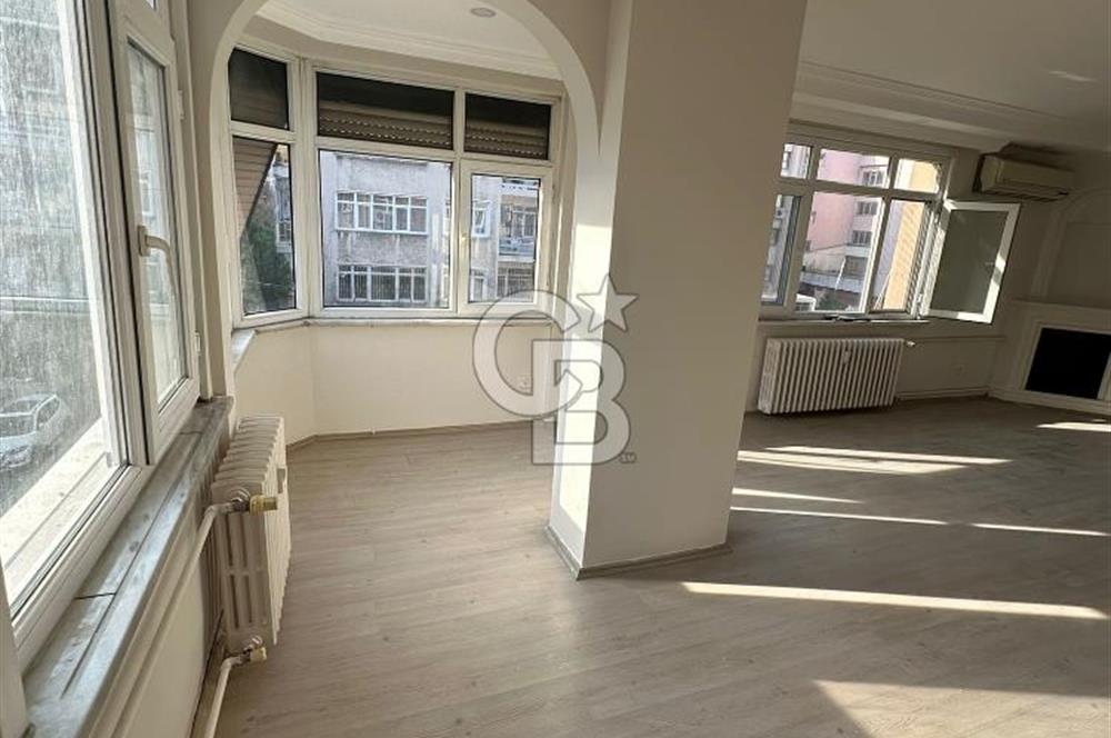 BAKIRKÖY İNCİRLİ CADDESİNDE YENİ TADİLATLI 2+1 KİRALIK DAİRE