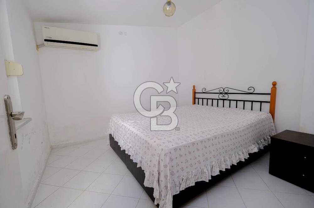 YALOVA ARMUTLUDA DENİZE SIFIR PLAJLI SİTE İÇİ 4+1 SATILIK VİLLA