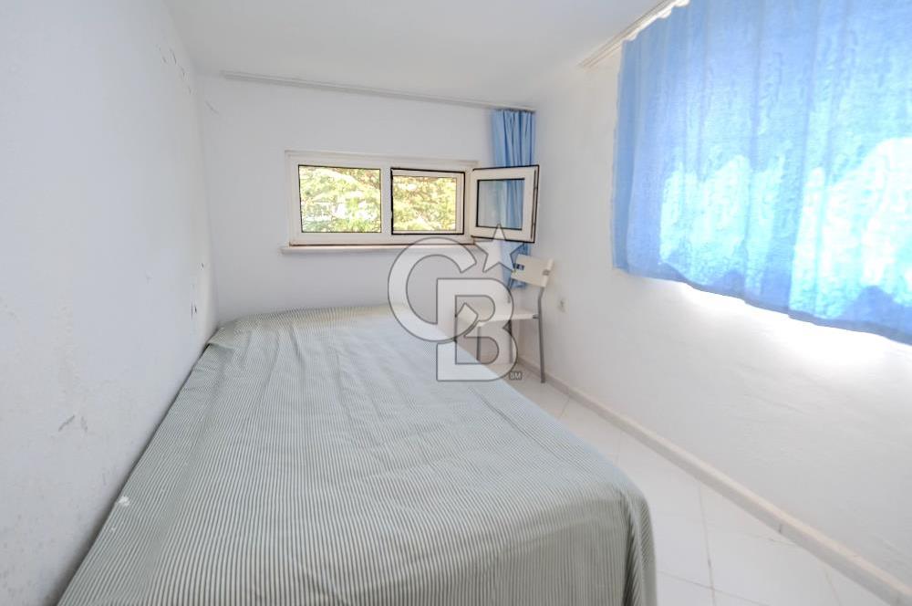 YALOVA ARMUTLUDA DENİZE SIFIR PLAJLI SİTE İÇİ 4+1 SATILIK VİLLA