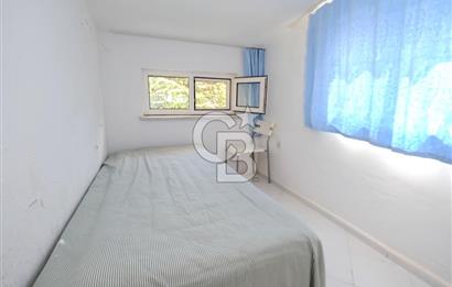 YALOVA ARMUTLUDA DENİZE SIFIR PLAJLI SİTE İÇİ 4+1 SATILIK VİLLA