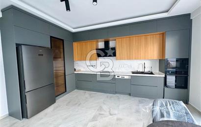 Kıbrıs Girne Edremit te Ana Yola Yakın   Satılık 3+1 Özel Havuzlu Çok Özel Villa