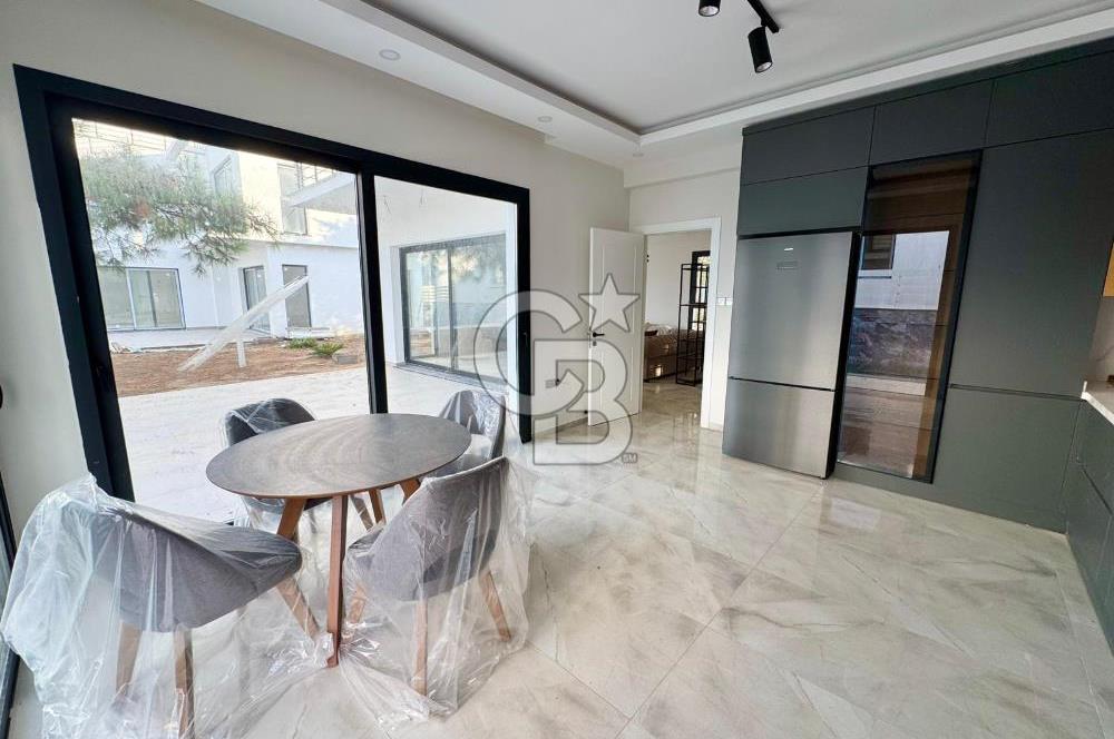 Kıbrıs Girne Edremit te Ana Yola Yakın   Satılık 3+1 Özel Havuzlu Çok Özel Villa