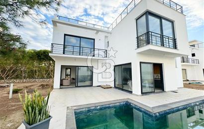 Kıbrıs Girne Edremit te Ana Yola Yakın   Satılık 3+1 Özel Havuzlu Çok Özel Villa