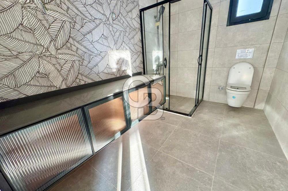 Kıbrıs Girne Edremit te Ana Yola Yakın   Satılık 3+1 Özel Havuzlu Çok Özel Villa