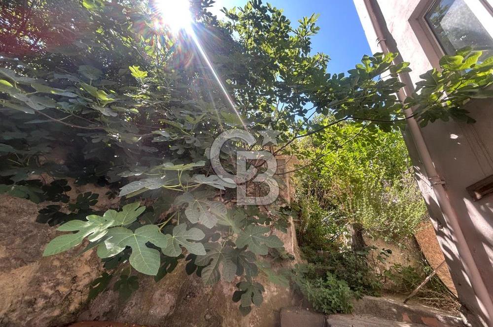 COLDWELL BANKER ONE'DAN SATILIK KUZGUNCUK MÜSTAKİL EV