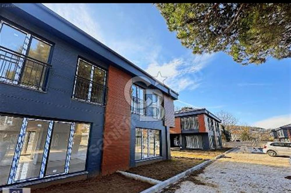 ŞİLE AHMETLİ DE DOĞA MANZARALI LÜKS VİLLA