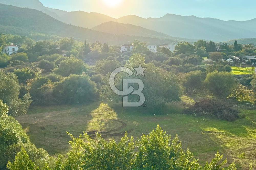 Kıbrıs Girne Edremit te Ana Yola Yakın   Satılık 3+1 Özel Havuzlu Çok Özel Villa