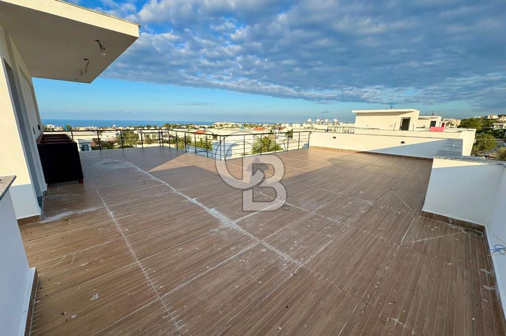 Kıbrıs Girne Edremit te Ana Yola Yakın   Satılık 3+1 Özel Havuzlu Çok Özel Villa