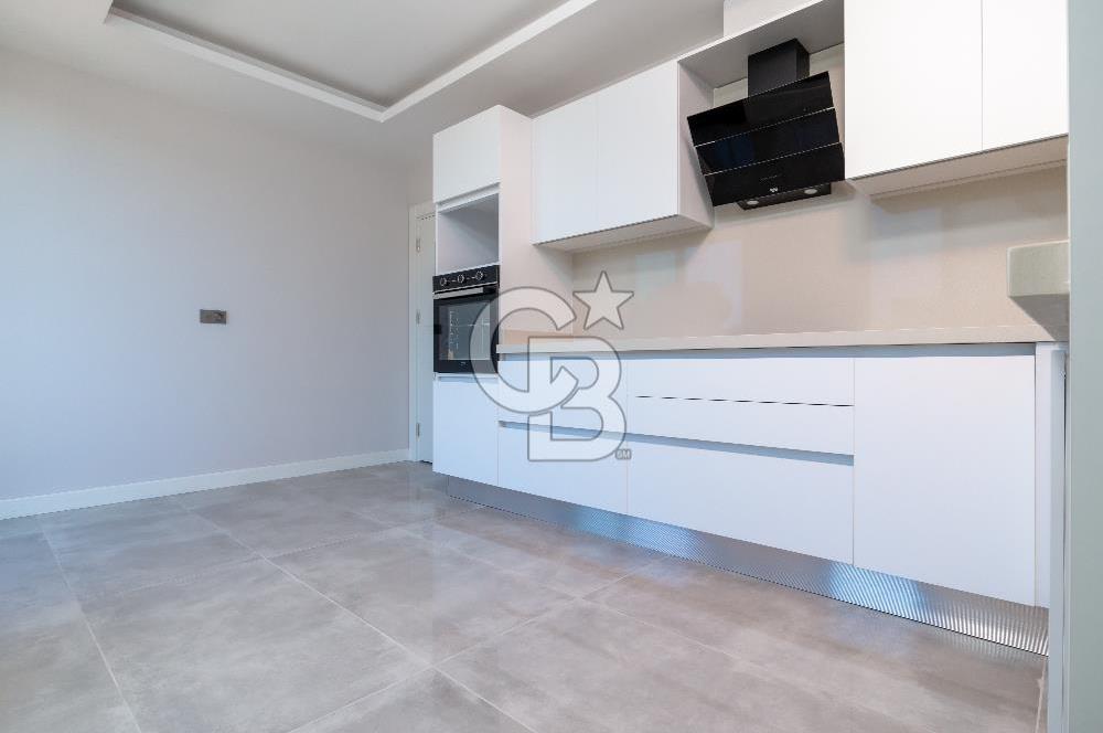 GAZİEMİR SARNIÇ OM LİFE SİTESİ SATILIK 3+1 DAİRE