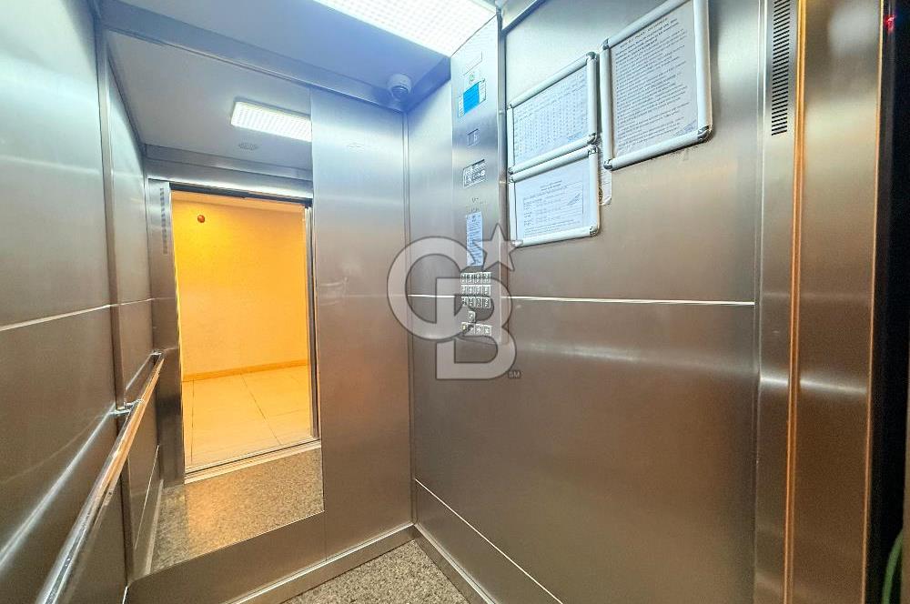 ESENYURT MEYDAN ELİT PALACE'DA 1+1 BÜYÜK TİP SATILIK OFİS