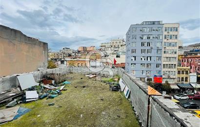 KARAKÖY TERSANE CADDESİ KÖŞE KONUM KİRALIK BİNA