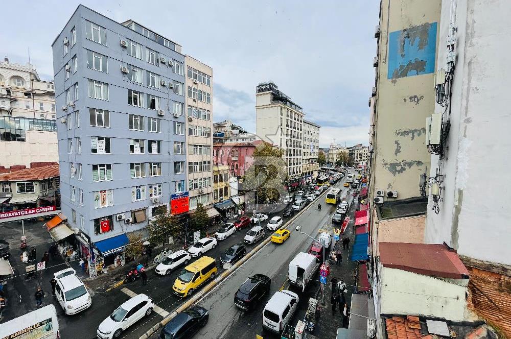 KARAKÖY TERSANE CADDESİ KÖŞE KONUM KİRALIK BİNA