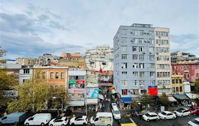 KARAKÖY TERSANE CADDESİ KÖŞE KONUM KİRALIK BİNA