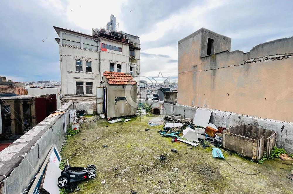 KARAKÖY TERSANE CADDESİ KÖŞE KONUM SATILIK BİNA