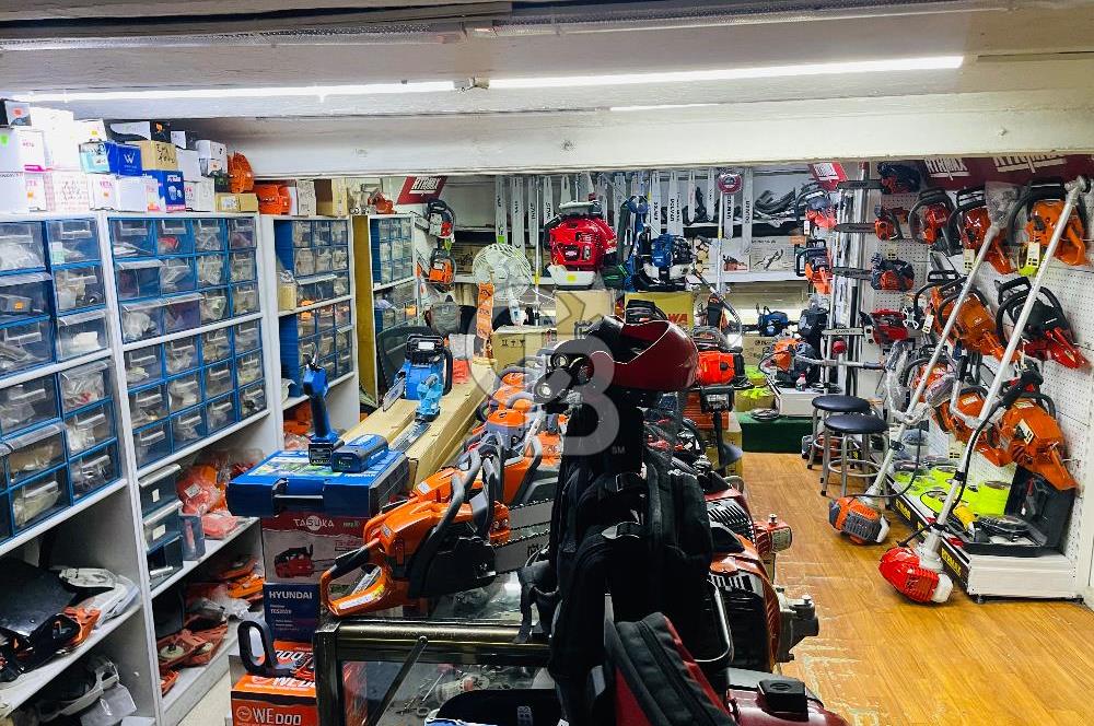 KARAKÖY TERSANE CADDESİ KÖŞE KONUM KİRALIK BİNA