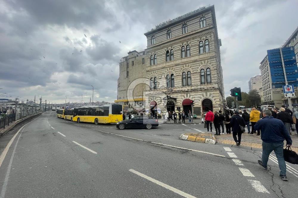 KARAKÖY TERSANE CADDESİ KÖŞE KONUM SATILIK BİNA