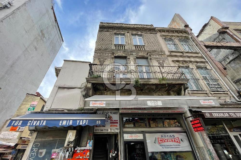 KARAKÖY TERSANE CADDESİ KÖŞE KONUM KİRALIK BİNA