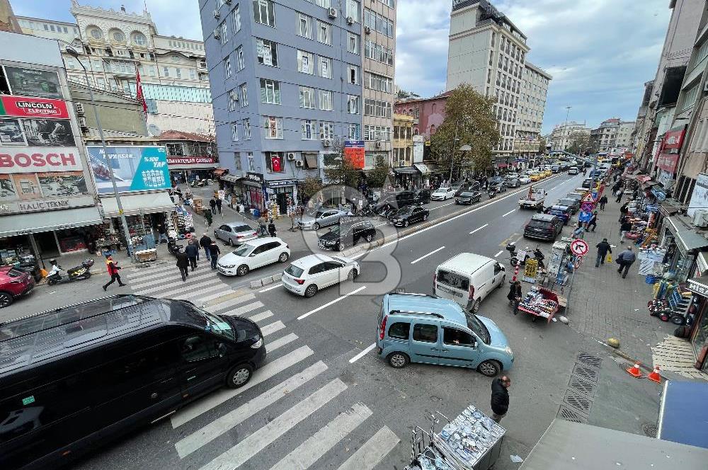 KARAKÖY TERSANE CADDESİ KÖŞE KONUM SATILIK BİNA