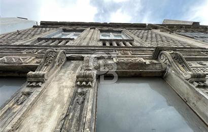KARAKÖY TERSANE CADDESİ KÖŞE KONUM KİRALIK BİNA