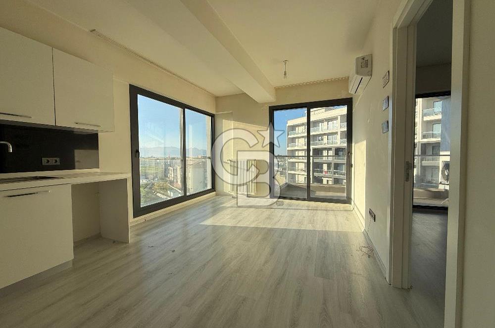 Trademark Studio 2 Çift Cepheli Önü Açık Ferah Köşe Daire