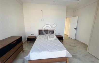 Kıbrıs Girne Edremit te Ana Yola Yakın   Satılık 3+1 Özel Havuzlu Çok Özel Villa