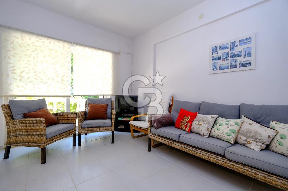 YALOVA ARMUTLUDA DENİZE SIFIR PLAJLI SİTE İÇİ 4+1 SATILIK VİLLA