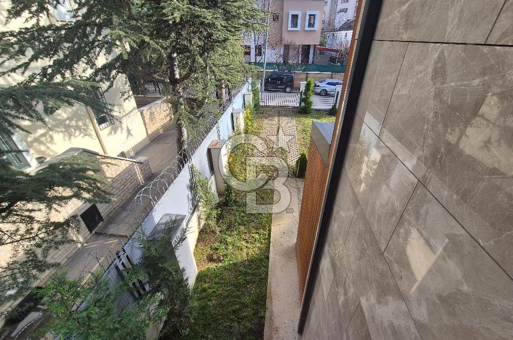 ORAN'DA PRESTİJLİ KONUMDA İLERİ NATAMAM 7+1 SATILIK KOMPLE BİNA