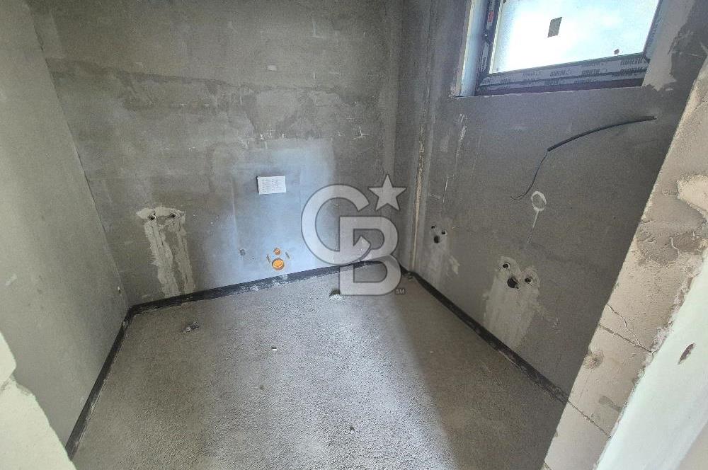 ORAN'DA PRESTİJLİ KONUMDA İLERİ NATAMAM 7+1 SATILIK KOMPLE BİNA