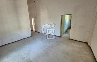 ORAN'DA PRESTİJLİ KONUMDA İLERİ NATAMAM 7+1 SATILIK KOMPLE BİNA