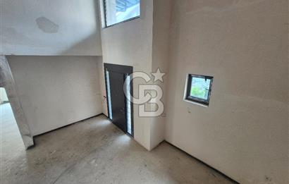 ORAN'DA PRESTİJLİ KONUMDA İLERİ NATAMAM 7+1 SATILIK KOMPLE BİNA