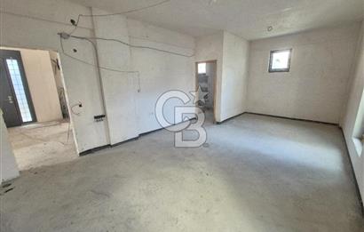 ORAN'DA PRESTİJLİ KONUMDA İLERİ NATAMAM 7+1 SATILIK KOMPLE BİNA