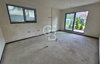 ORAN'DA PRESTİJLİ KONUMDA İLERİ NATAMAM 7+1 SATILIK KOMPLE BİNA