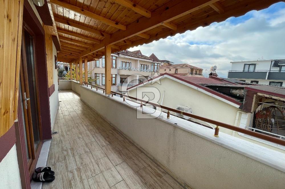 BAŞİSKELE BARBAROS MAHALLESİ'NDE SATILIK 4+1 ÇATI DUBLEKS