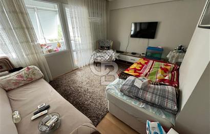 Karşıyaka Sahile Çok Yakın Mevkide Satılık 3+1 Daire