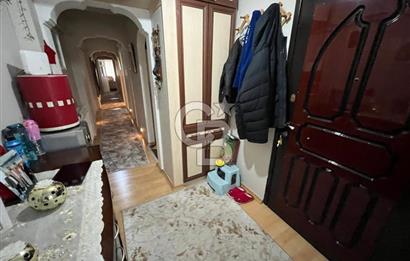 Karşıyaka Sahile Çok Yakın Mevkide Satılık 3+1 Daire