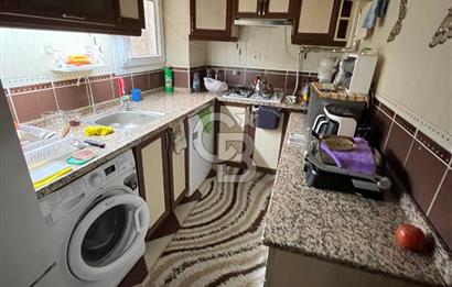 Karşıyaka Sahile Çok Yakın Mevkide Satılık 3+1 Daire