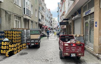 Karşıyaka Sahile Çok Yakın Mevkide Satılık 3+1 Daire