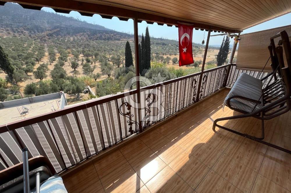 İZMİR FOÇA YENİKÖYDE SATILIK BAHÇELİ İMARLI KÖY EVİ