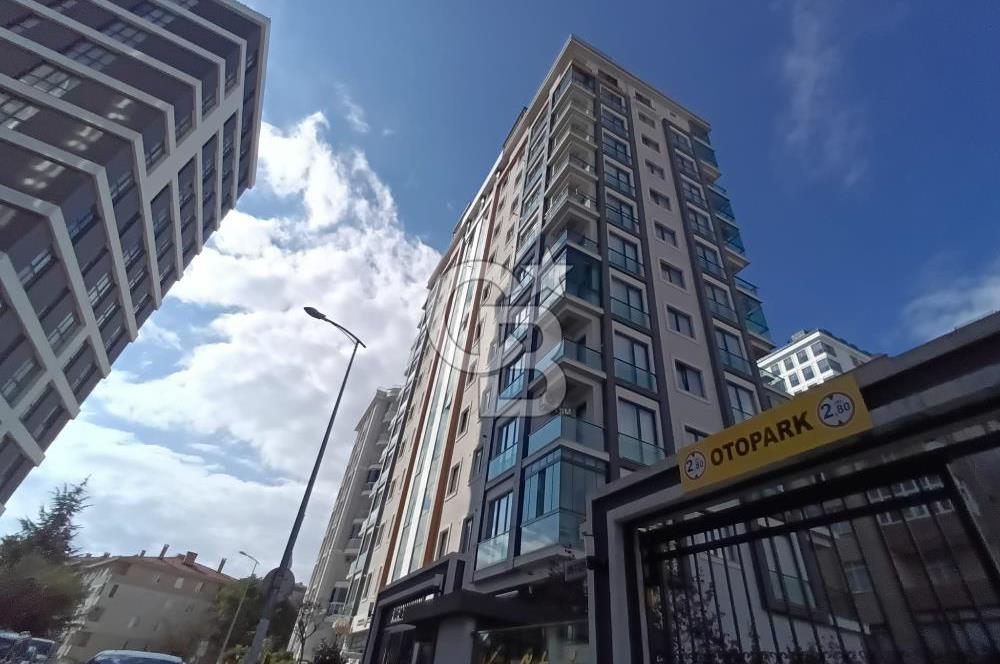 Ümraniye Esenevler Mahallesi’nde Kiralık 2+1 Yeni Arakat Daire