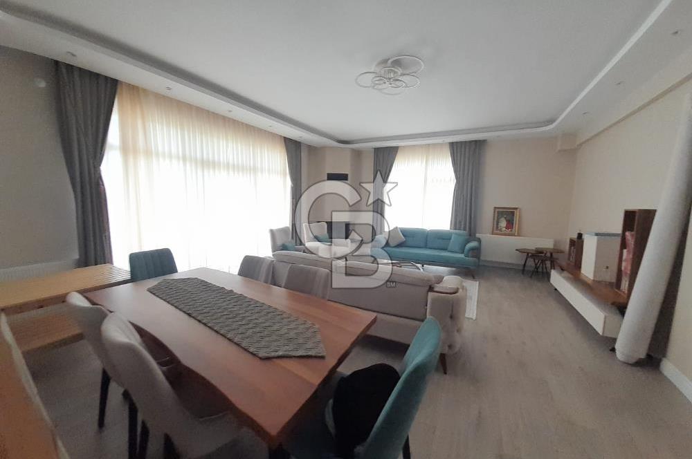 GÖLBAŞI - BAHÇELİEVLER MAH. GÖL MANZARALI SATILIK VİLLA