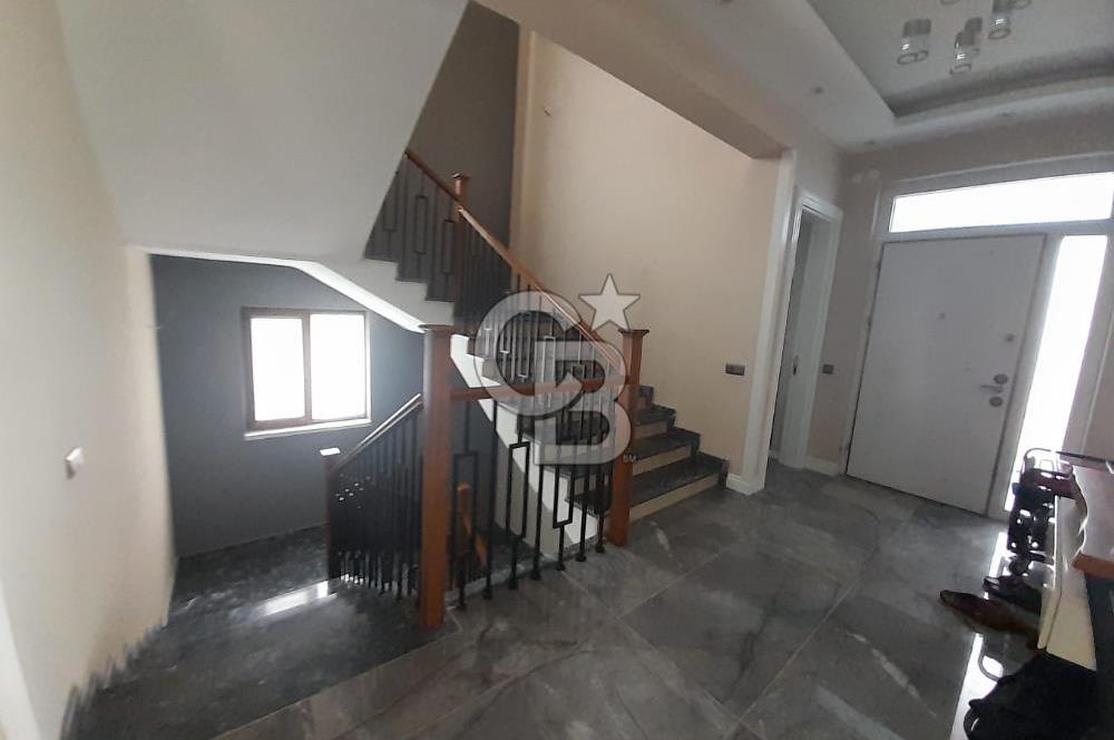 GÖLBAŞI - BAHÇELİEVLER MAH. GÖL MANZARALI SATILIK VİLLA